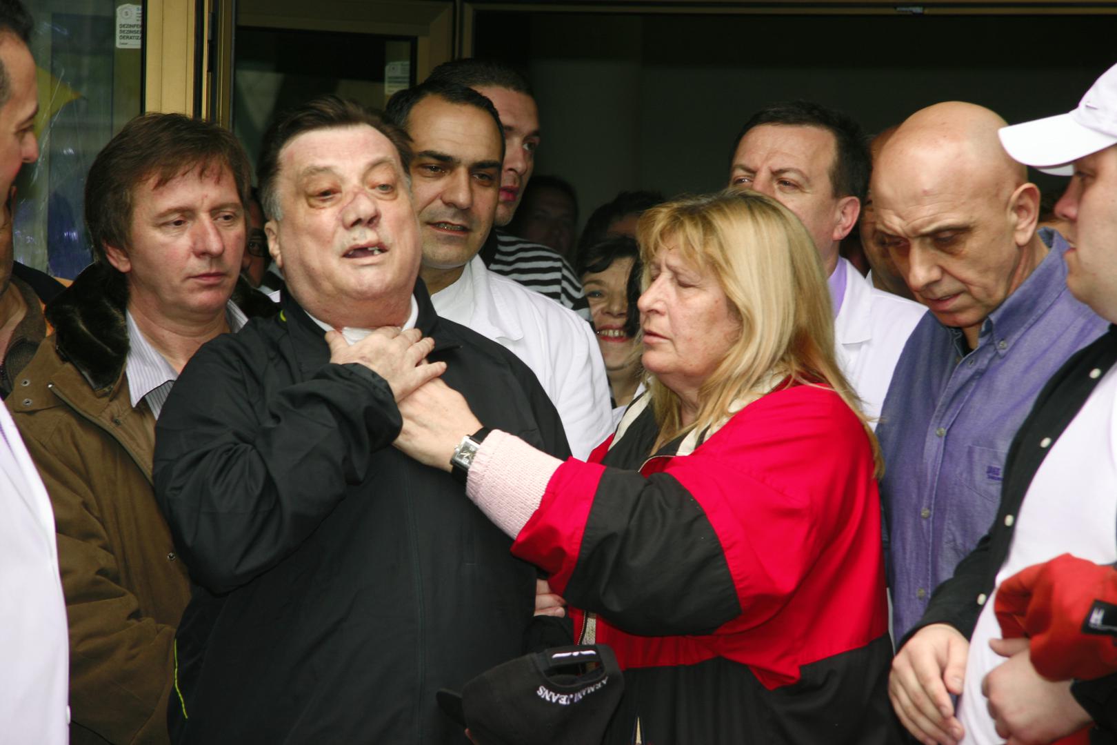 Sejda i Halid Bešlić gotovo su pola stoljeća bili u braku te su slovili za jedan od najskladnijih parova na regionalnoj glazbenoj sceni. Njihova ljubavna priča često se isticala kao primjer, a Halidu je Sjeda bila najveći oslonac tijekom njegove bogate karijere.