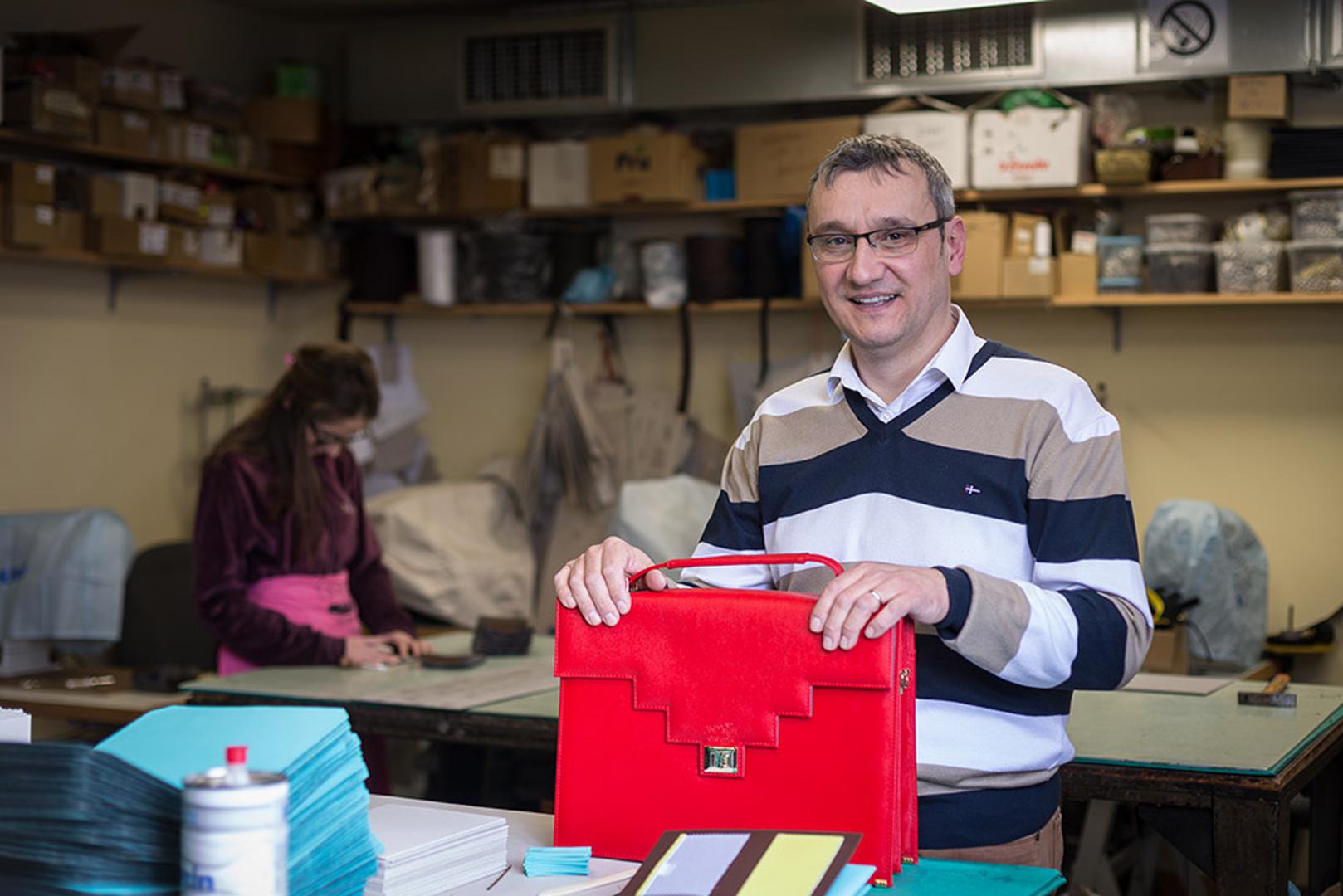 Projekt će nam pomoći da proširimo tržište, primjerice za ženske aktovke koje dizajnira supruga Ana, kaže kožni galanterist Miljenko Vuk.