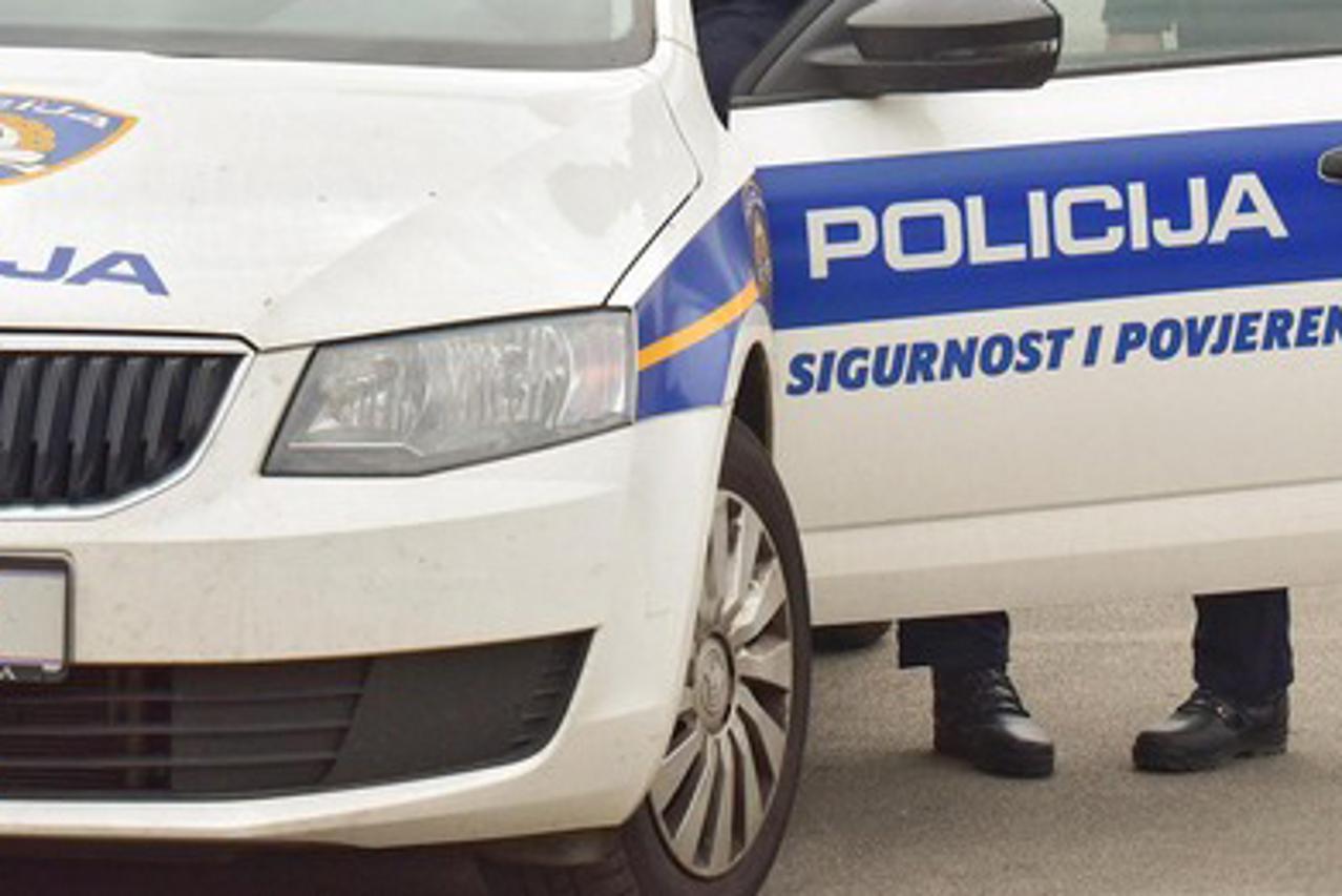 policijsko vozilo