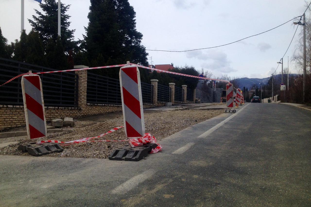 Puknuće cijevi