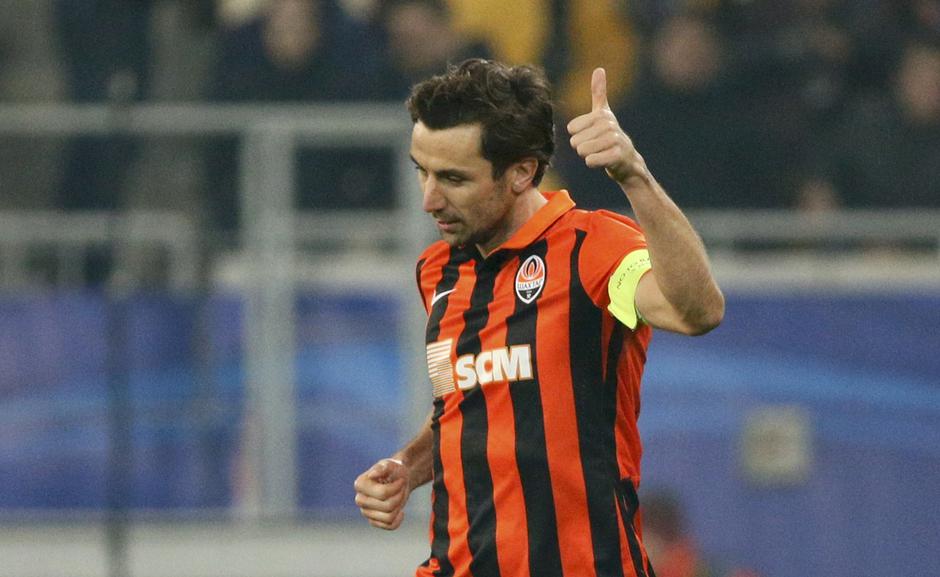 Shakhtar Donetsk's Darijo Srna celebrates after scoring a penalty kick goal during the Champions League group A soccer match against Malmo in Lviv, Ukraine, November 3, 2015. REUTERS/Gleb Garanich  Picture Supplied by Action Images
