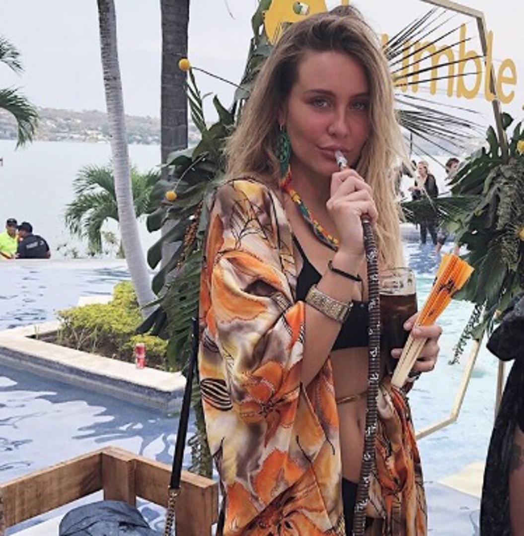 S prijateljima sam bila u prodavaonici kada sam vidjela Floyda i tražila da se zajedno fotografiramo. Tjelohranitelju nije bilo baš drago, ali mi je dozvolio da mu priđem - rekla je Yasmi