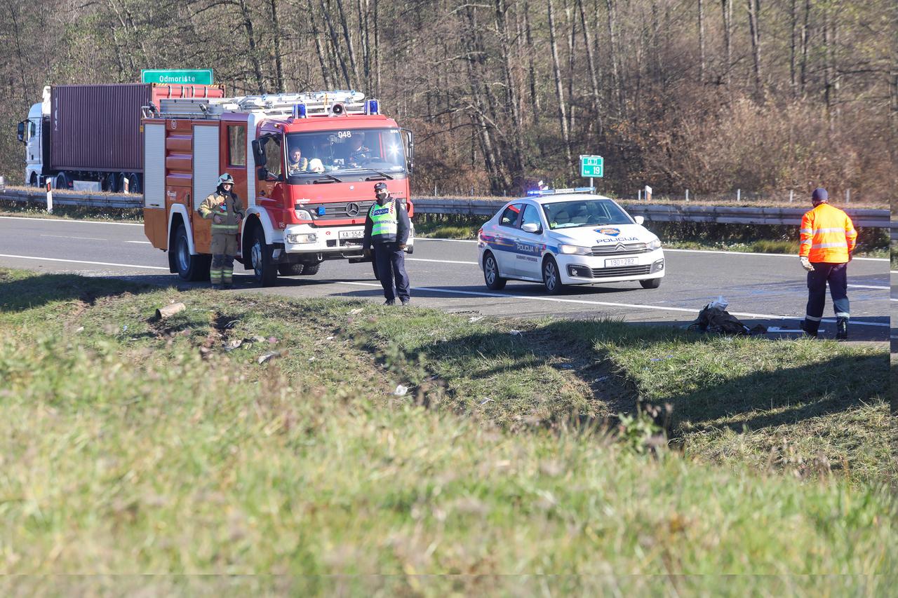U prometnoj nesreći na autocesti A1 smrtno stradale četiri osobe
