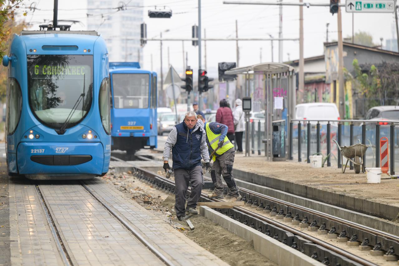 Zagreb: Radovi obnove tračnica na Branimirovoj