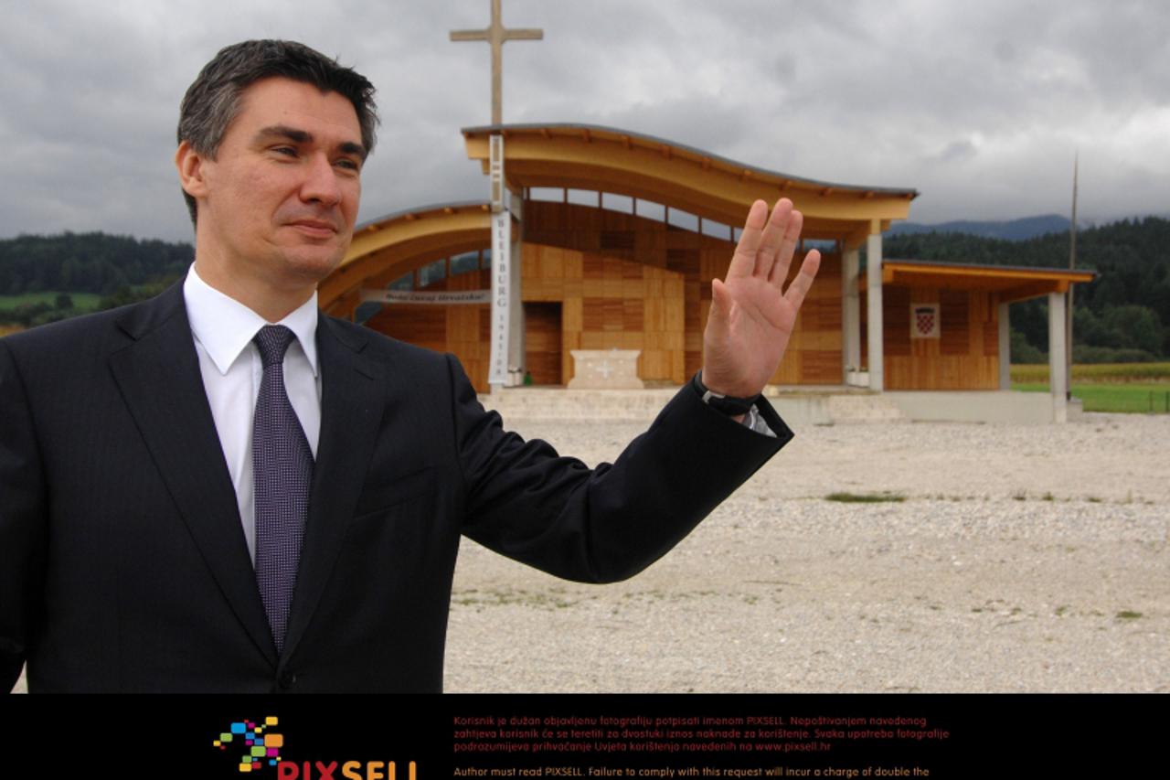 '14.09.2008., Bleiburg - Na spomen podrucju bleiburg zoran milanovic, predsjednik sdp-a sa suradnicima rankom ostojicem, antom kotromanovicem, biljanom borzon i danijelom mondekarom polazu vijenac na 