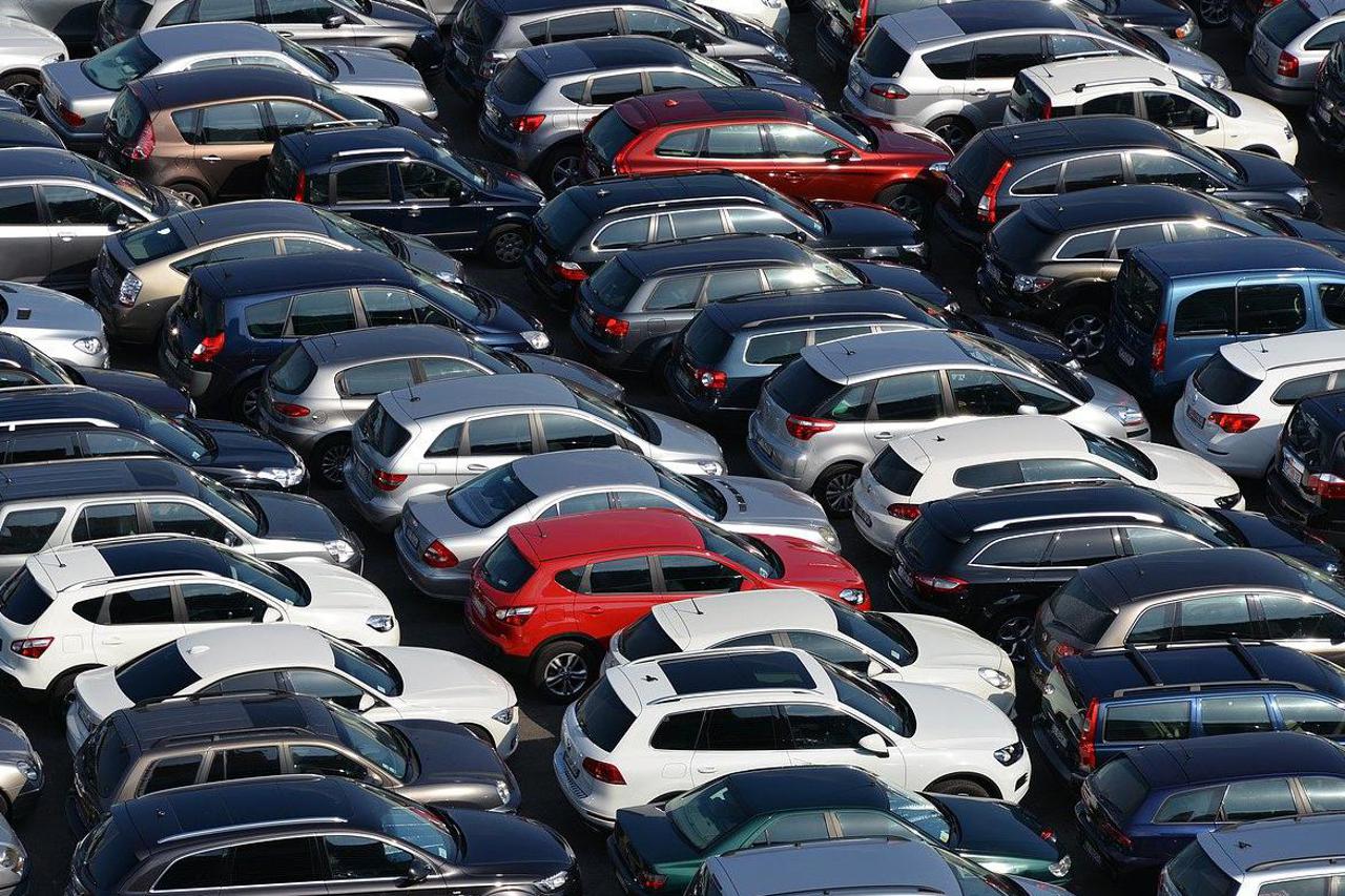 automobili