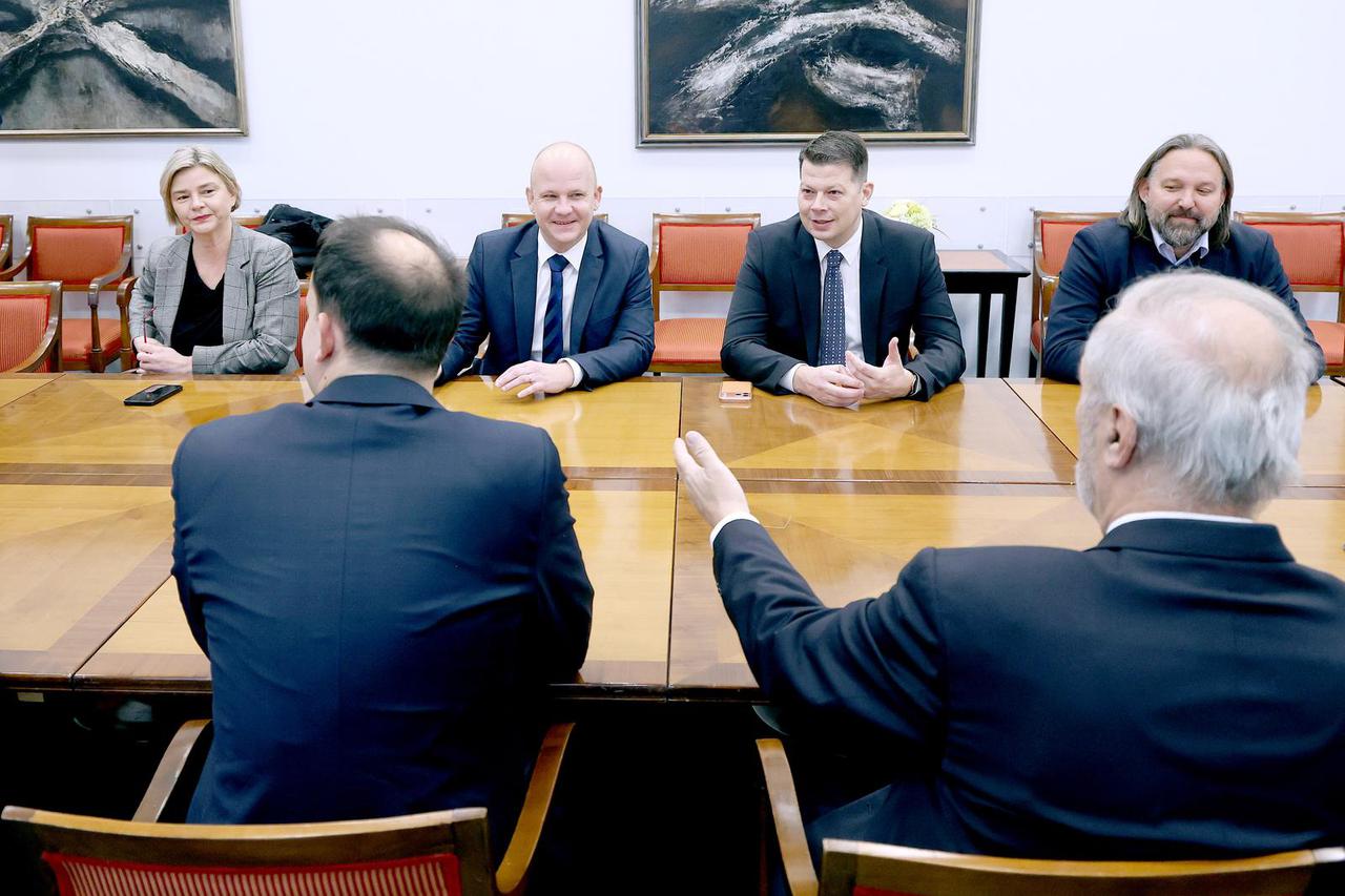 Zagreb: Pregovori HDZ-a i SDP-a o izboru sudaca Ustavnog suda