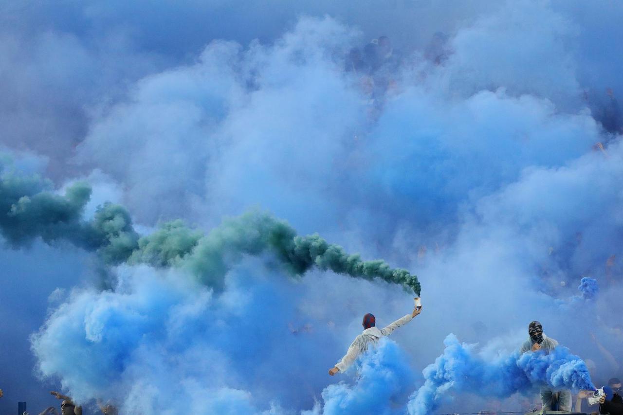 Osijek: Kohorta 'zapalila' tribine Gradskog vrta