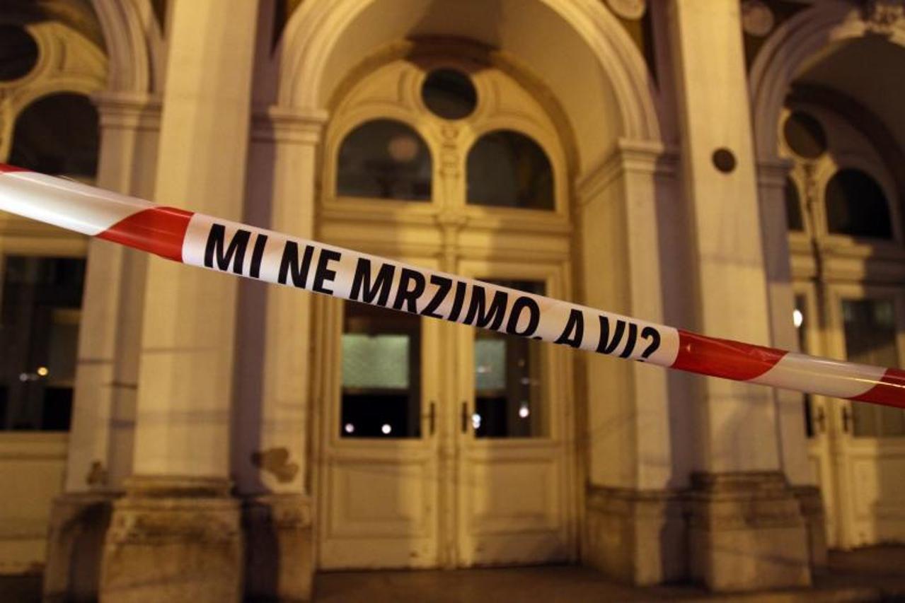 Praizvedba Frljićeve predstave