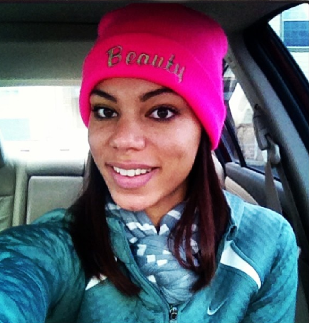 I to ne bilo kakve, nego fotografije na kojima se, osim provokativnih 'selfija' vide i scene seksa.