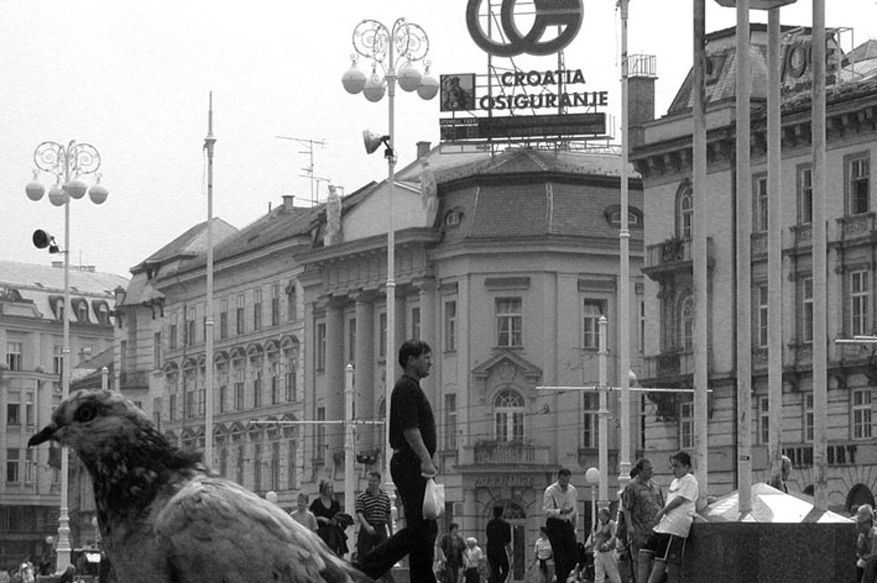 Reklame na Jelačićevom trgu