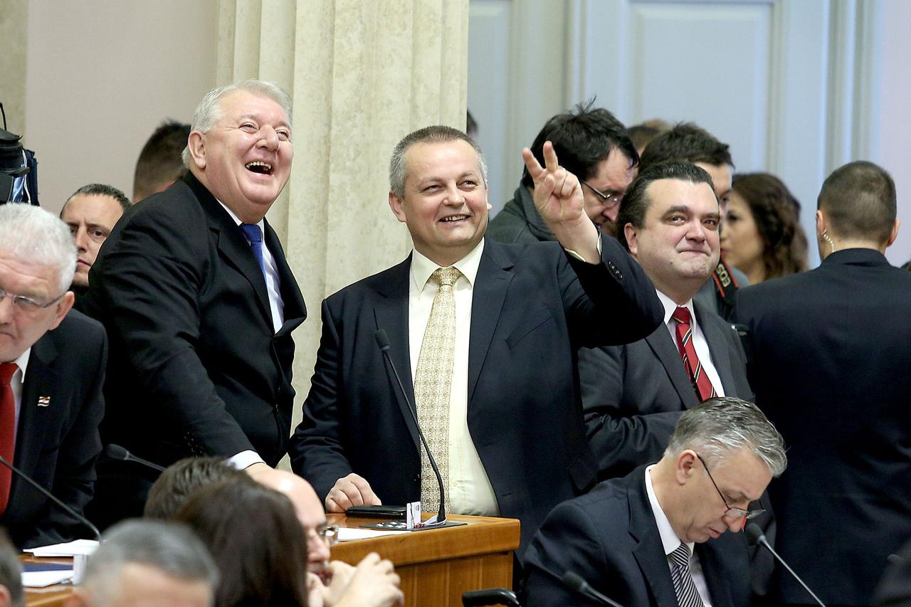 22.01.2016., Zagreb - Mandatar Tihomir Oreskovic na drugoj sjednici 8. saziva Hrvatskog sabora predstavio program Vlade i njezine clanove te od zastupnika zatrazio da mu iskazu povjerenje. Josip Djakic, Mijo Crnoja. Photo: Patrik Macek/PIXSELL