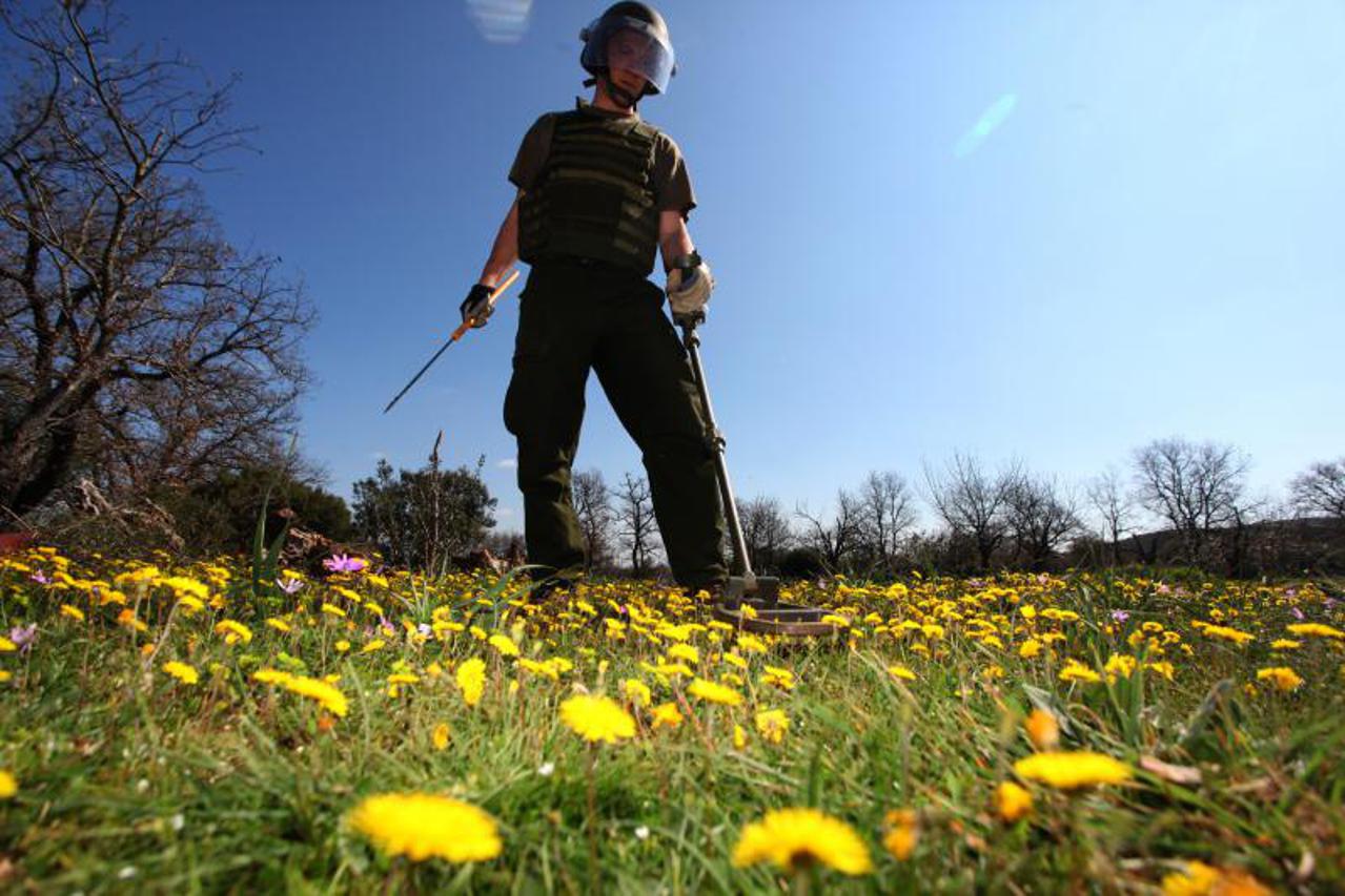 mine,pirotehnicar,portal (1)