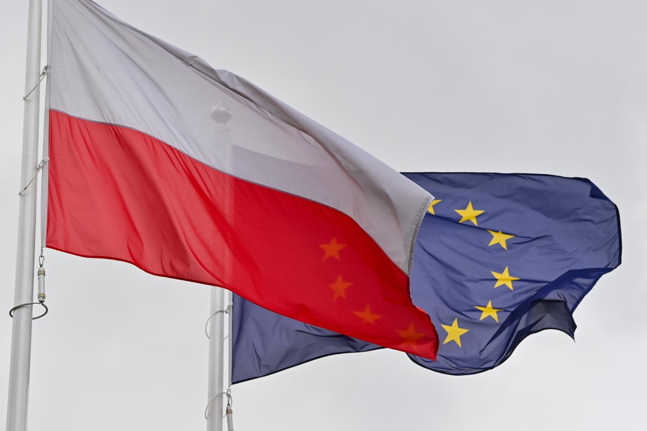 Coronavirus - compulsory testing for commuters at Polish border planned