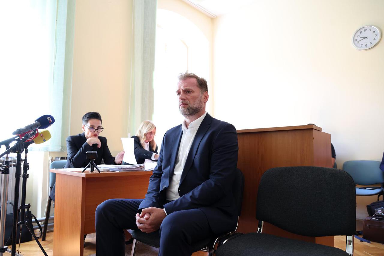 Vinkovci: Nastavak suđenja bivšem ministru obrane Mariju Banožiću