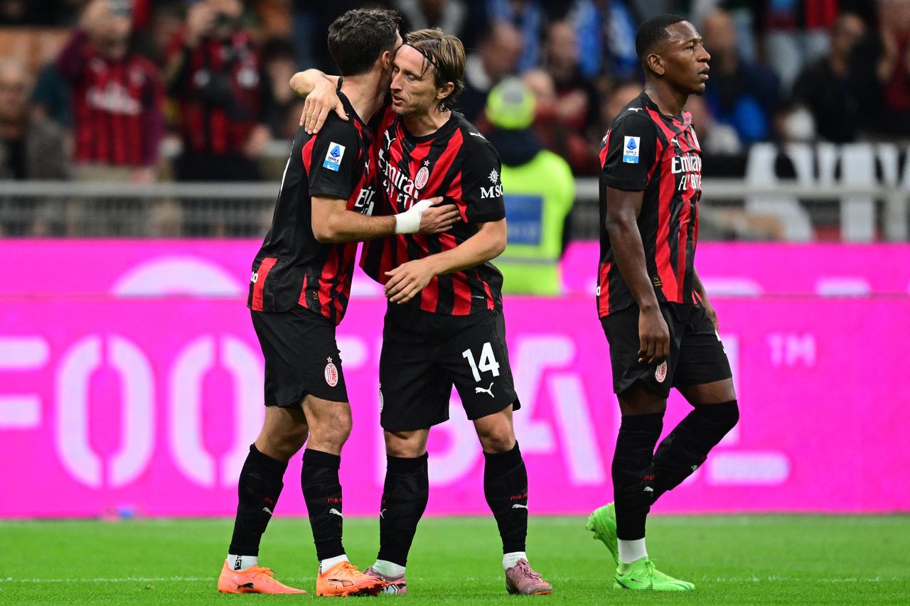 Serie A - AC Milan v Napoli