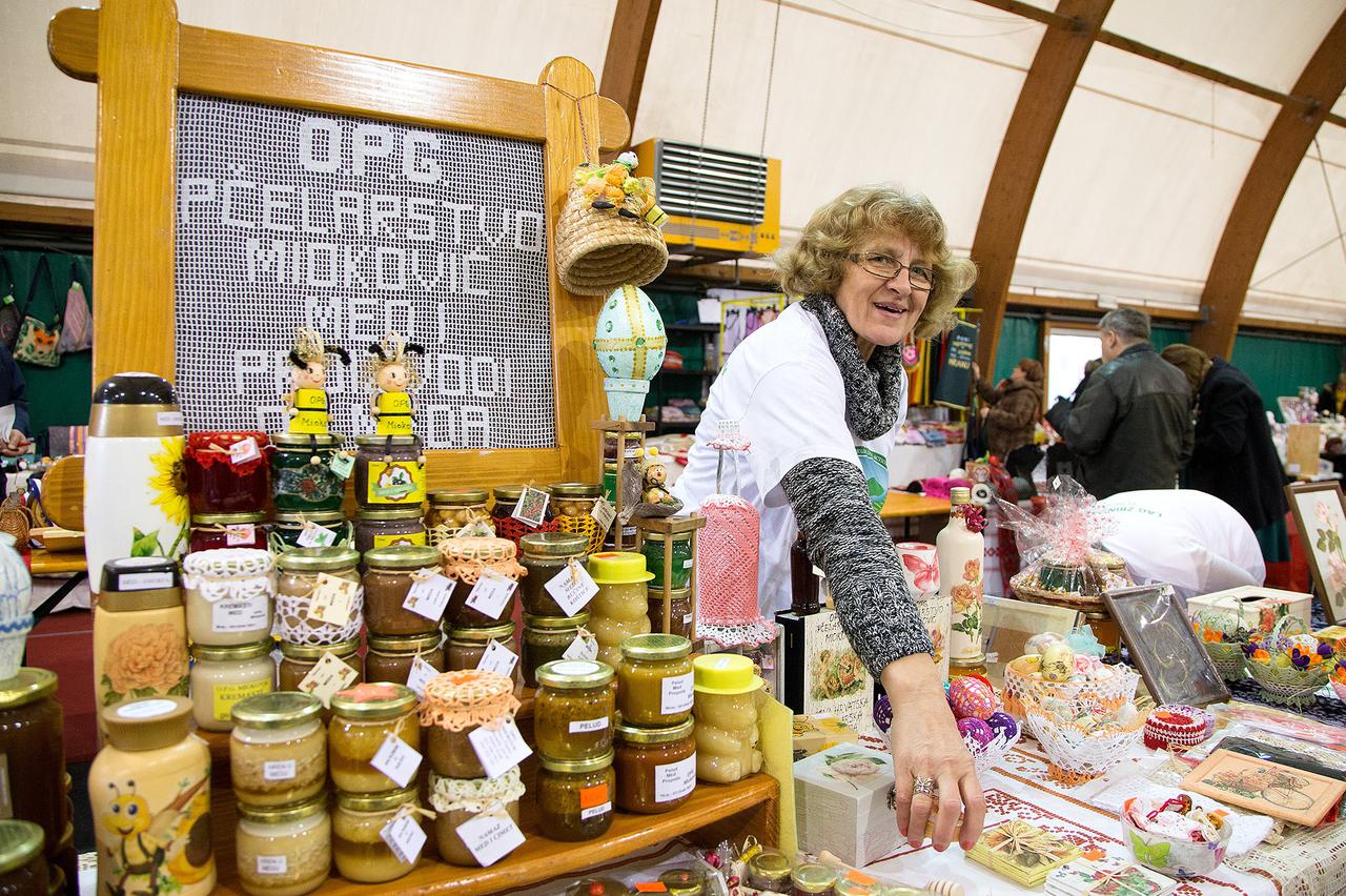 11.03.2016., Zagreb - Ministar poljoprivrede Davor Romic i gradonacelnik Zagreba Milan Bandic, otvorili su u Bocarskom domu na Prisavlju 15. sajam 'Proizvodi hrvatskog sela'.  Photo: Davor Puklavec/PIXSELL
