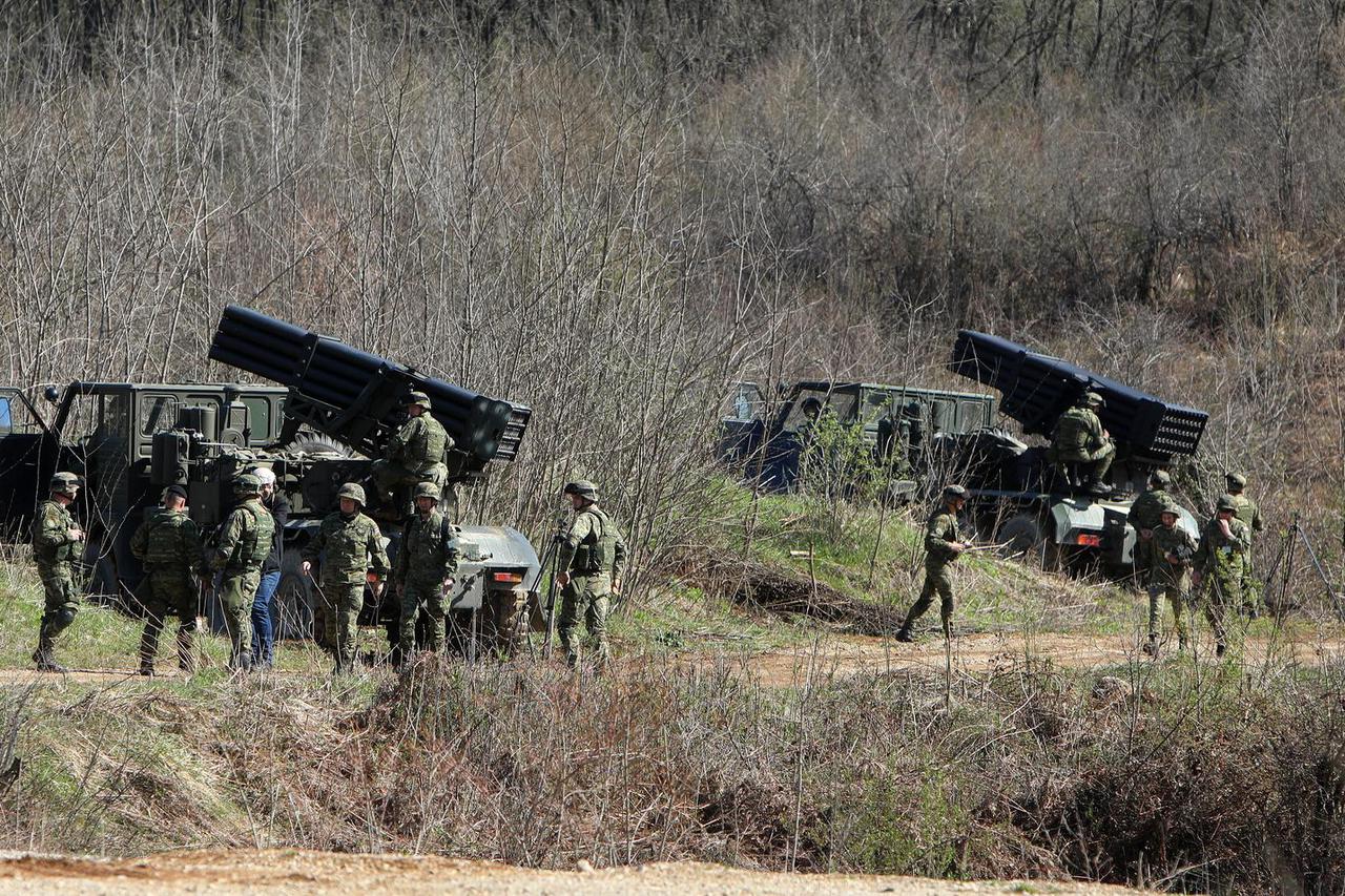 Na vojnom poligonu u Slunju održan je prvi dio vojne vježbe "Stabilnost 21/1"