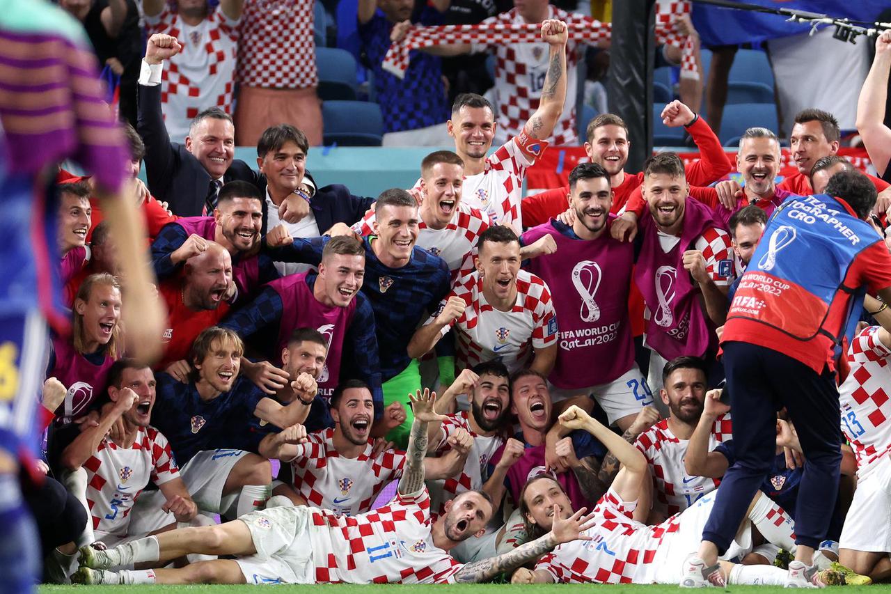 KATAR 2022 - Livaković odveo Hrvatsku u četvrtfinale Svjetskog prvenstva