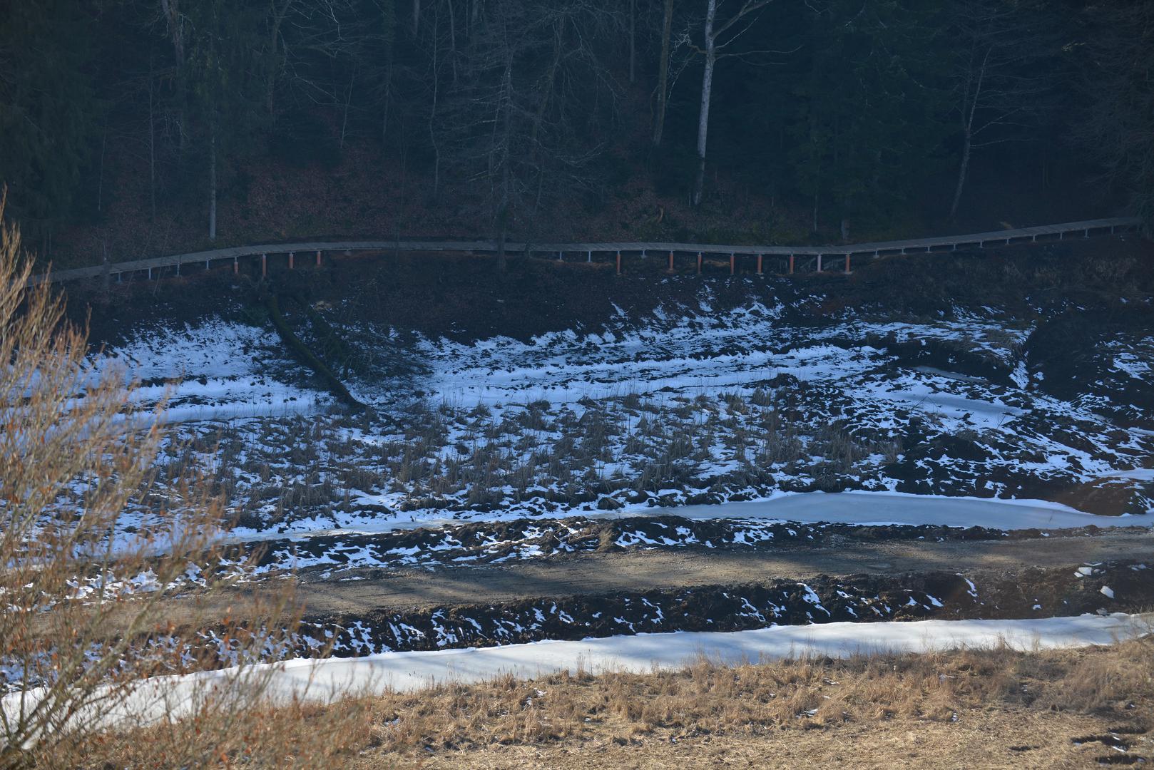 04.02.2024., Trakoscan, Hrvatska - Jezero Trakoscan presuseno je kako bi se jezero ocistilo od mulja. Radovi traju vec tri godine. Photo: Josip Mikacic/PIXSELL