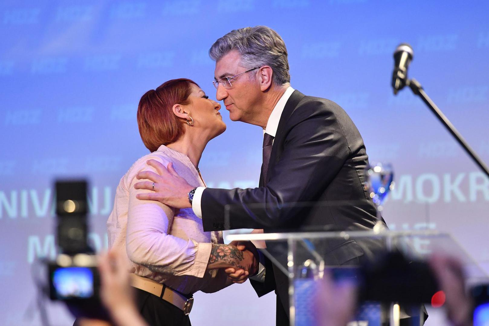 Kao razlog odlaska navela je nezadovoljstvo padom političkog utjecaja stranke u Međimurju, gubitkom povjerenja građana te izraženim unutarstranačkim podjelama.