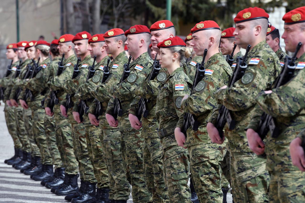 Požega: Predsjednik Milanović na svečanoj prisezi 39. naraštaja ročnih vojnika