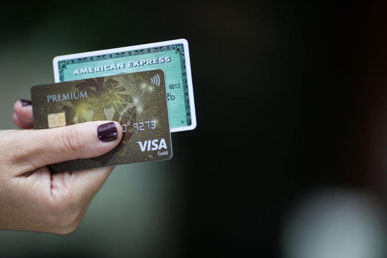 Do kraja 2019. godine svi korisnici American Express kartica dobit će novu Visa karticu