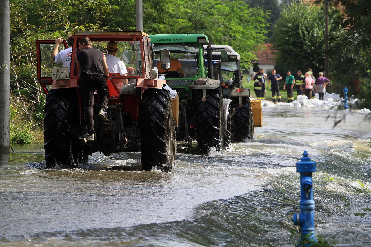 Poplave