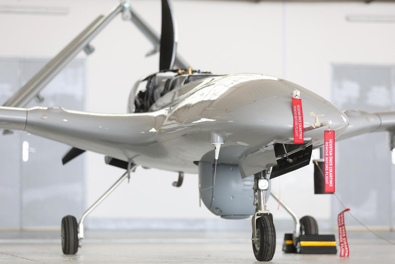 02.09.2025., Zagreb - Potpredsjednik Vlade Republike Hrvatske i ministar obrane Ivan Anušic i načelnik Glavnog stozera Oruzanih snaga RH general-pukovnik Tihomir Kundid prisustvovali su predstavljanju besposadnog zrakoplovnog sustava Bayraktar TB2.  Photo: Slavko Midzor/PIXSELL