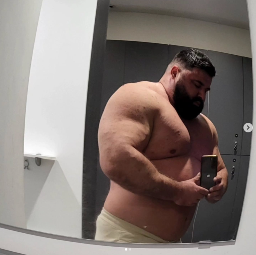 Ključni trenutak u njegovoj novijoj tjelesnoj transformaciji dogodila se kada je pretrpio ozbiljnu ozljedu leđa. Radilo se o teškoj diskus herniji zbog koje je mjesecima bio gotovo nepokretan. Situacija je bila toliko ozbiljna da je, kako sam kaže, morao ponovno učiti hodati.