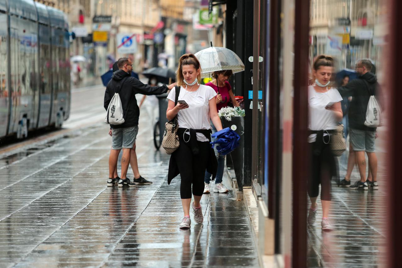 Građane Zagreba u popodnevnim satima osvježio ljetni pljusak