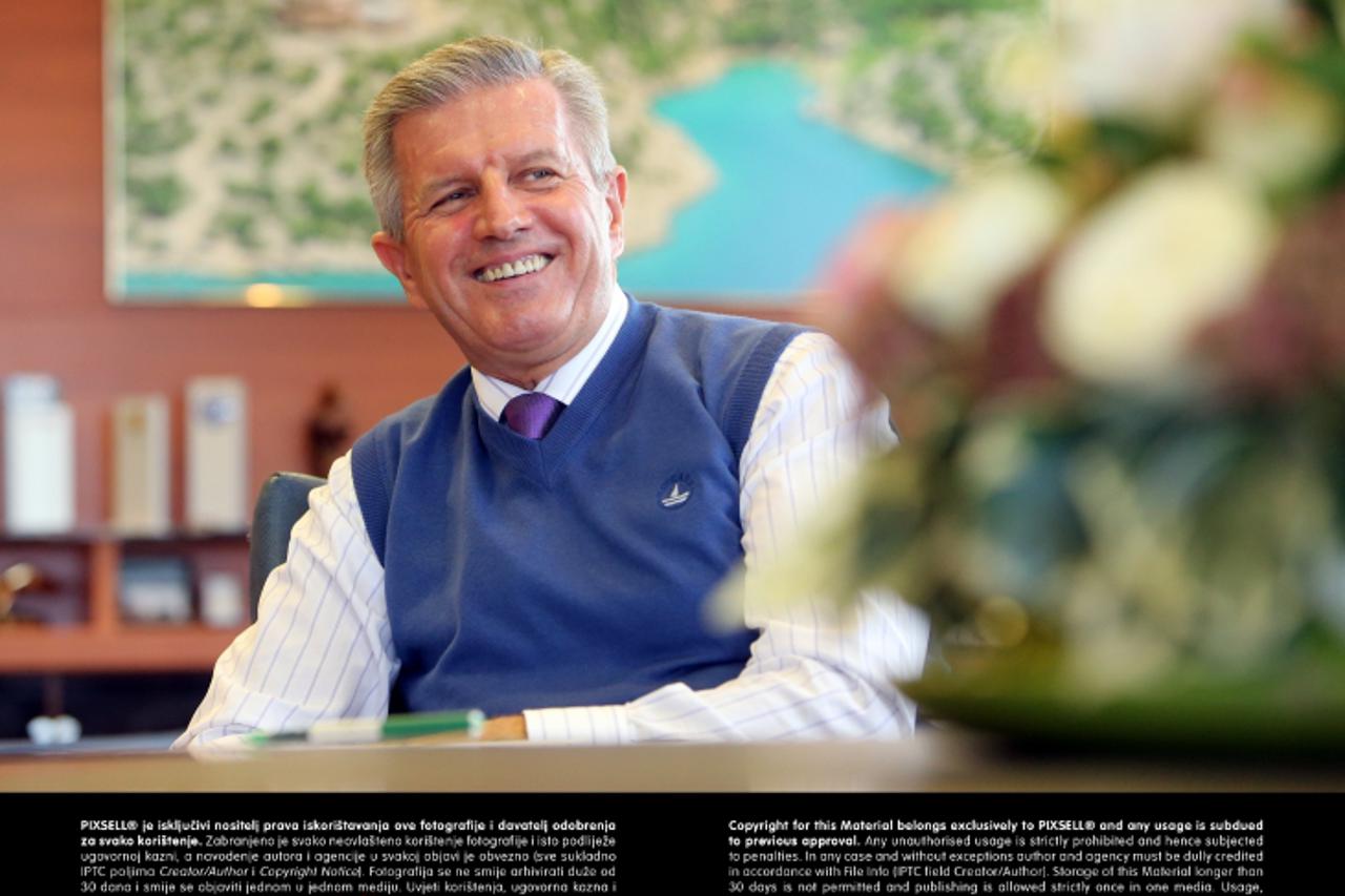 '20.07.2011., Zagreb, Micevec -  U Oryx centru za sigurnu voznju odrzana je prezentacija novog Crobusovog autobusa Zora. Pavo Zubak Photo: Zeljko Hladika/PIXSELL'