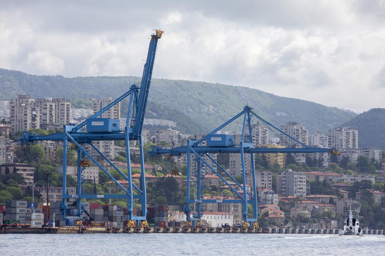 kontejnerski terminal i Zagrebacka obala