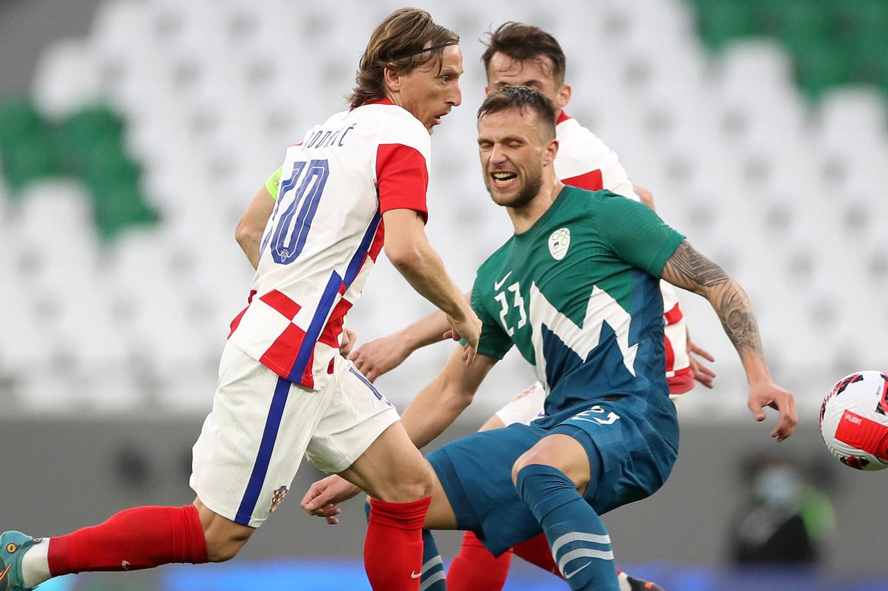 Doha: Prijateljska nogometna utakmica Hrvatska - Slovenija