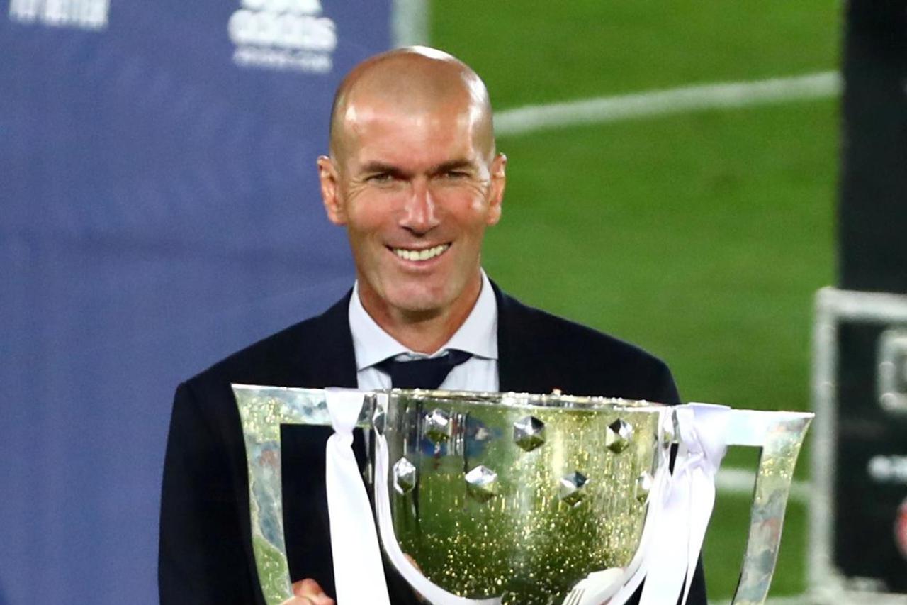 Zidane tells Real Madrid he will step down as coach