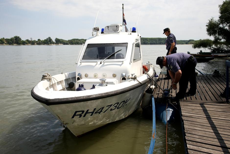 Policijska patrola na Dunavu