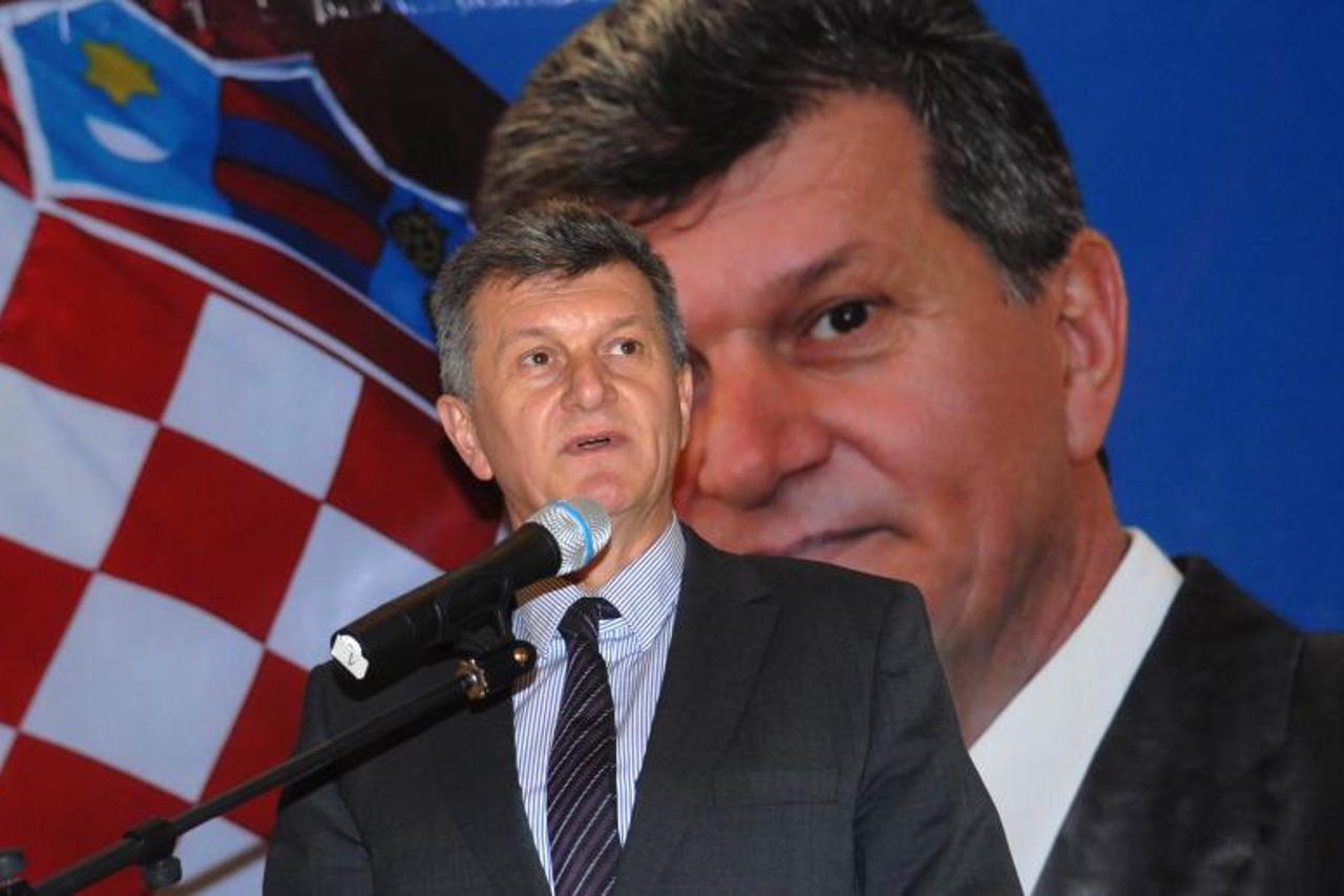 Milan Kujundžić,Bjelovar