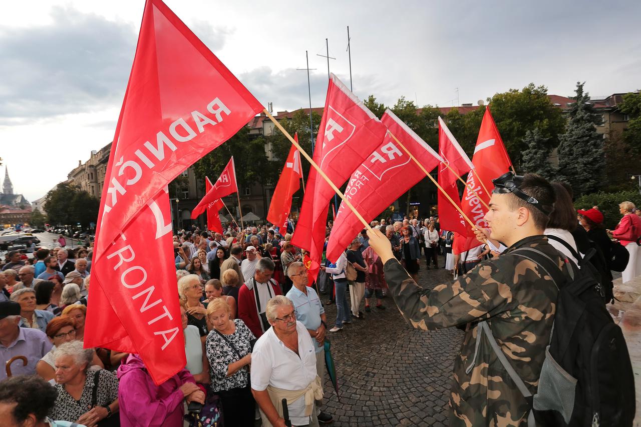 Splajena slikovnica Tata + tata