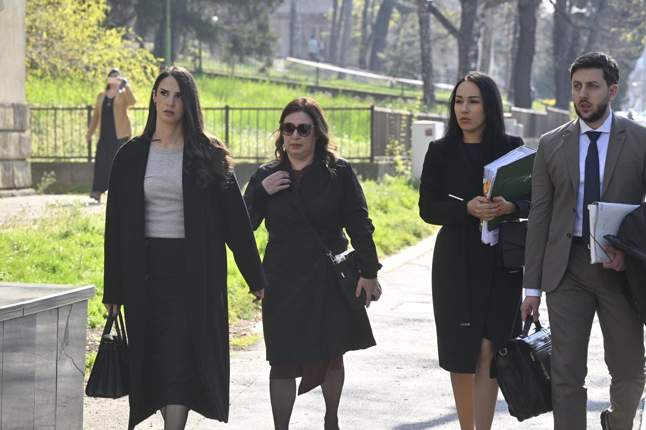 Beograd: Nastavljeno je ponovljeno suđenje protiv roditelja dječaka K.K. koji je ubio devetoro djece, čuvara škole i ranio petoro djece