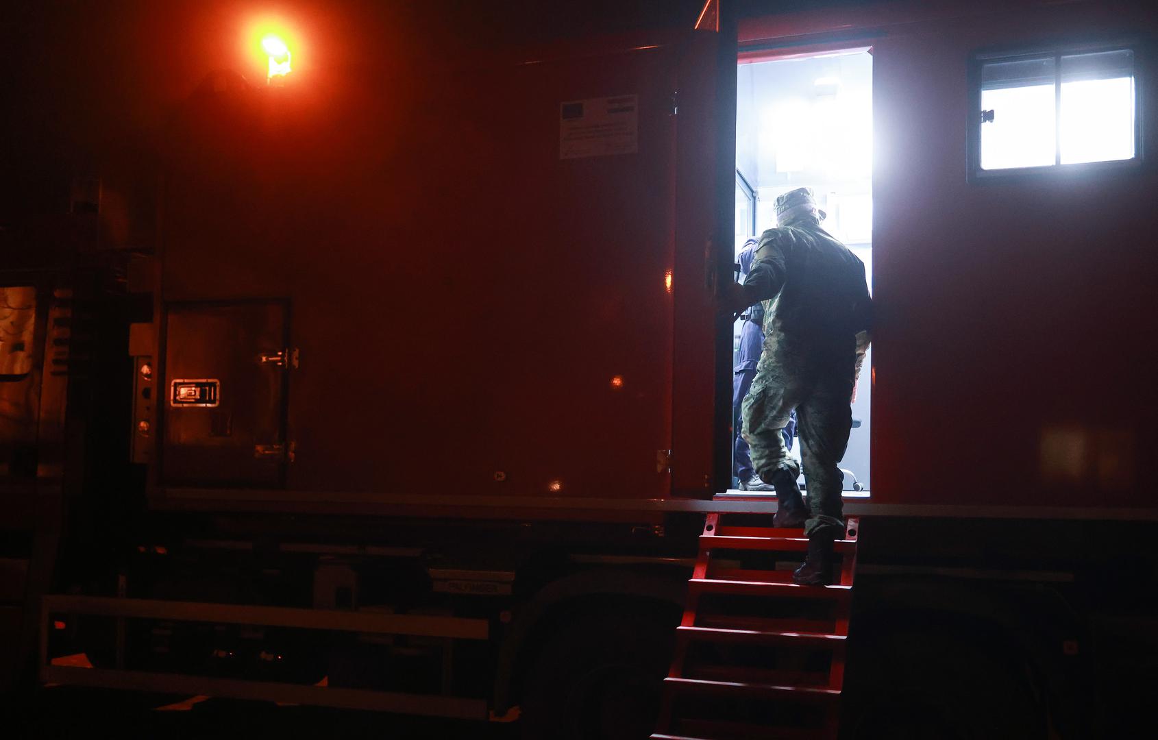 06.12.2022., Vocin, Piloti aviona Hrvatskog ratnog zrakoplovstva MIG-21 dvosjeda, koji se srusio tijekom planske obucne aktivnosti u utorak 6. prosinca 2022. godine u Viroviticko-podravskoj zupaniji uspjesno su se katapultirali i prizemljili.
Piloti su u stabilnom stanju, izvan zivotne opasnosti i prevezeni u bolnicu na lijecnicki pregled. Photo: Davor Javorovic/PIXSELL