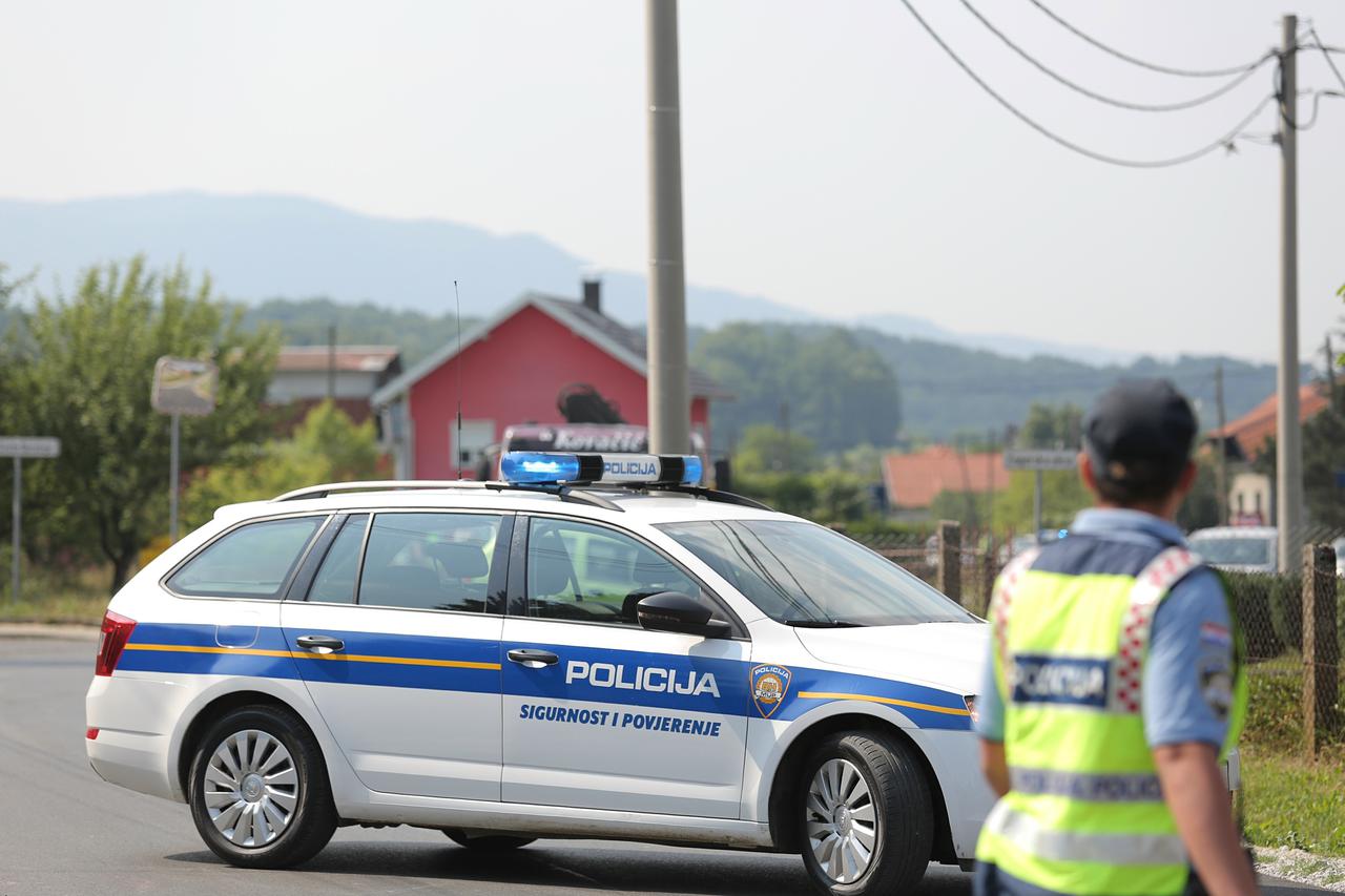 policija