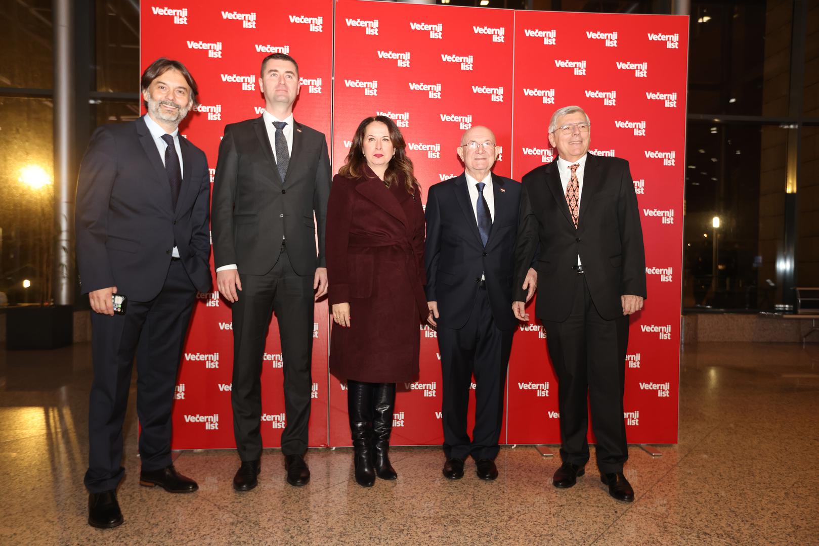 16.01.2023., Zagreb - U Nacionalnoj i sveucilisnoj knjiznici odrzana je promocija 2. dopunjenog izdanja knjige "Diplomatska oluja" Mate Granica. glavni urednik Vecernjeg lista Drazen Klaric, ministar gospodarstva i odrzivog razvoja Davor Filipovic, Mate Granic, Zeljko Reiner  Photo: Boris Scitar/Vecernji list/PIXSELL