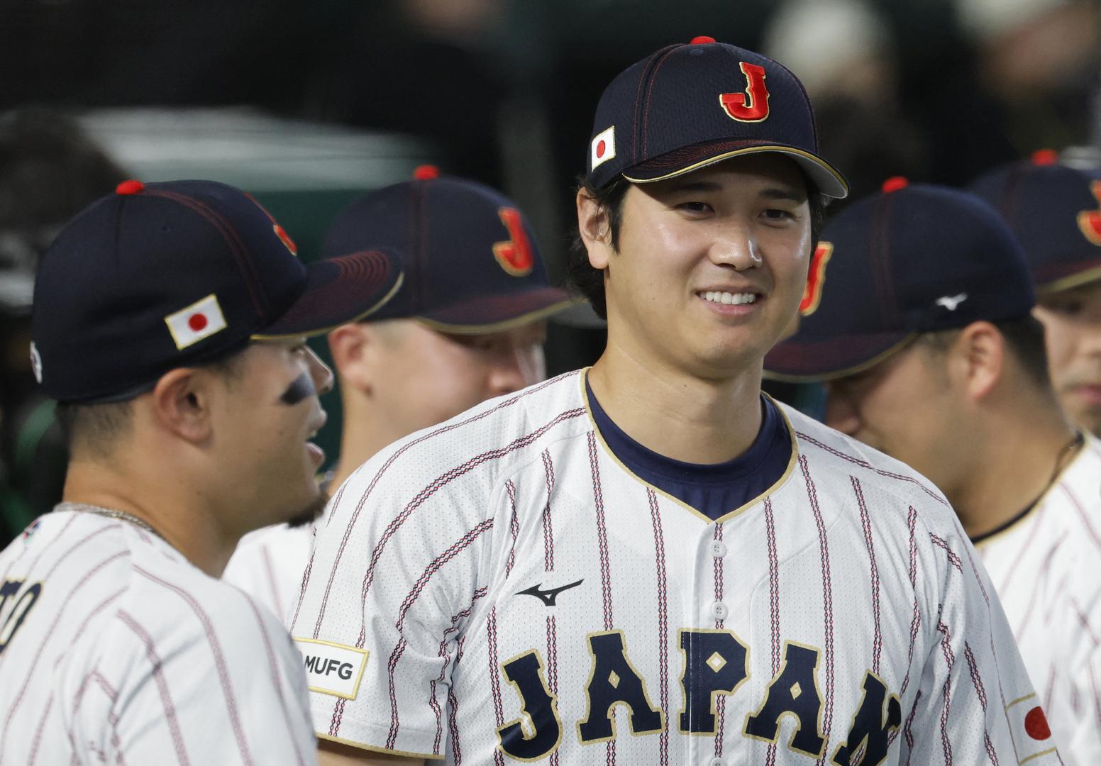 Shohei Ohtani (bejzbol) – 128 milijuna dolara
Na terenu: 3 milijuna
Izvan terena: 125 milijuna