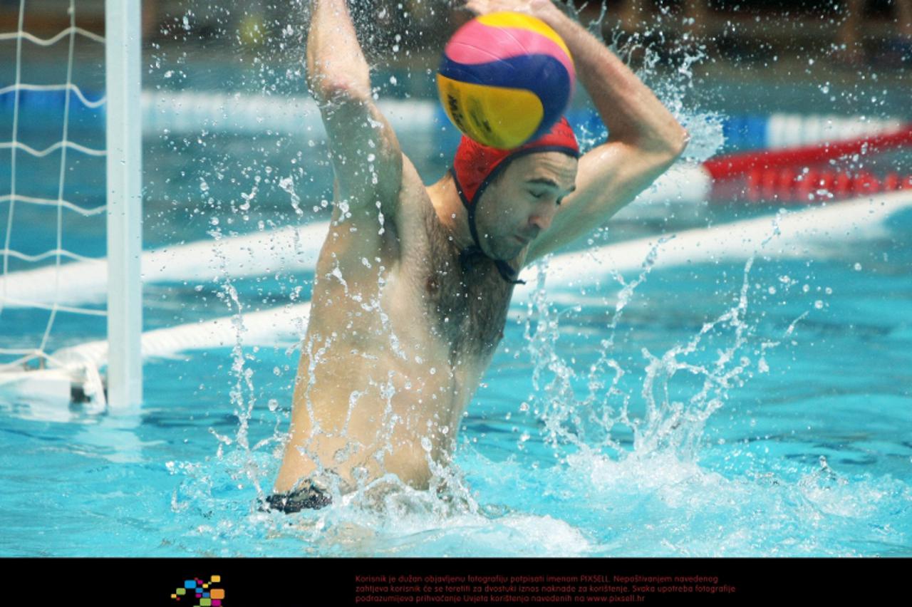 \'13.04.2011.,Zagreb - Bazen Mladosti, druga utakmica polufinala vaterpolskog prvenstva izmedju Mladosti i Primorja. Josip Pavic. Photo: Goran Jakus/PIXSELL\'