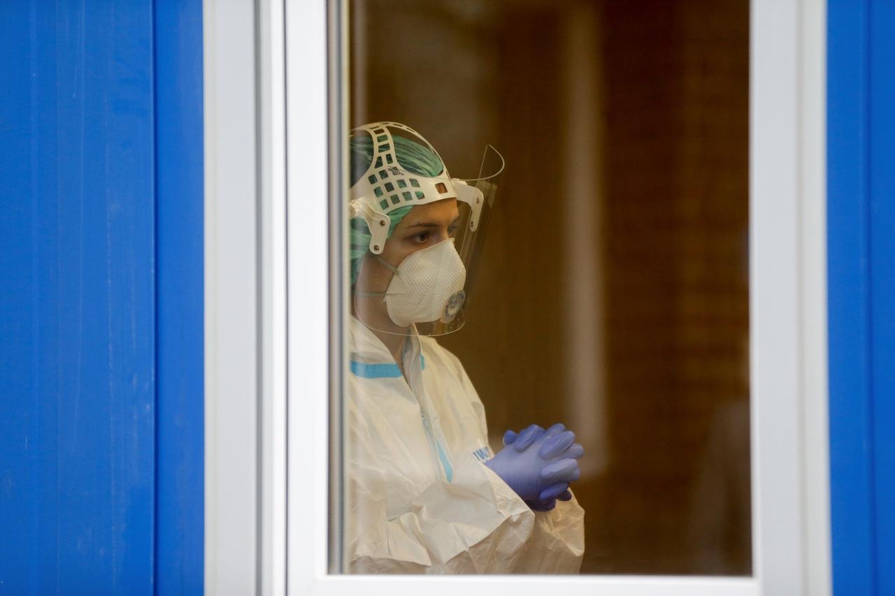 The outbreak of the coronavirus disease (COVID-19), in Prague