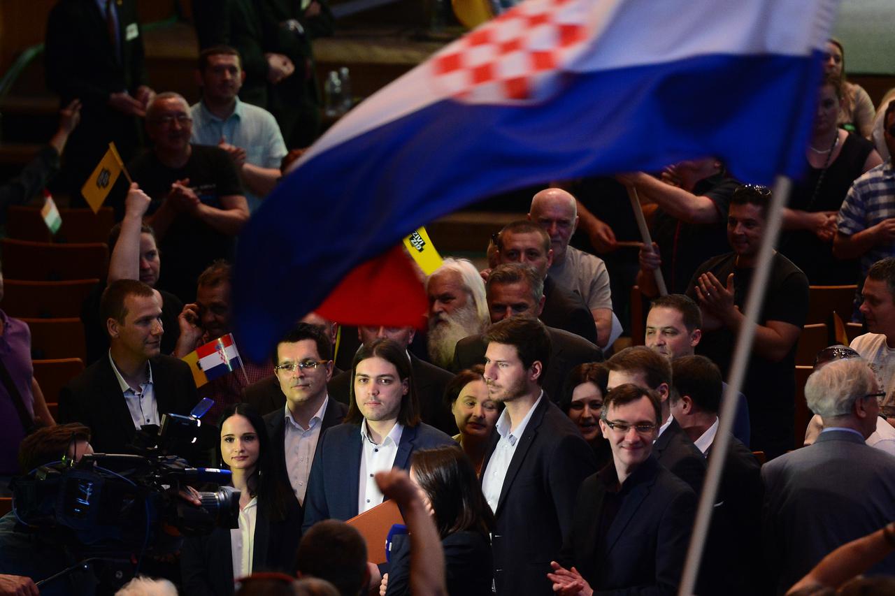 Nepravda postoji i Živi zid je glasnom borbom protiv nje politički profitirao i za sebe trajno vezao dio očajnih birača