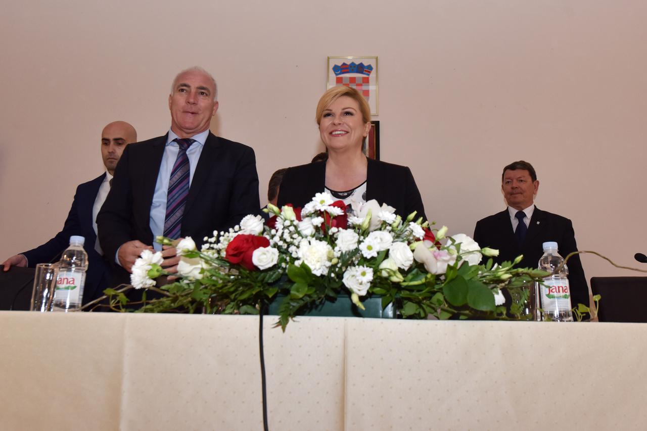 Skradin: Predsjednica se susrela s gospodarstvenicima Šibensko-kninske županije