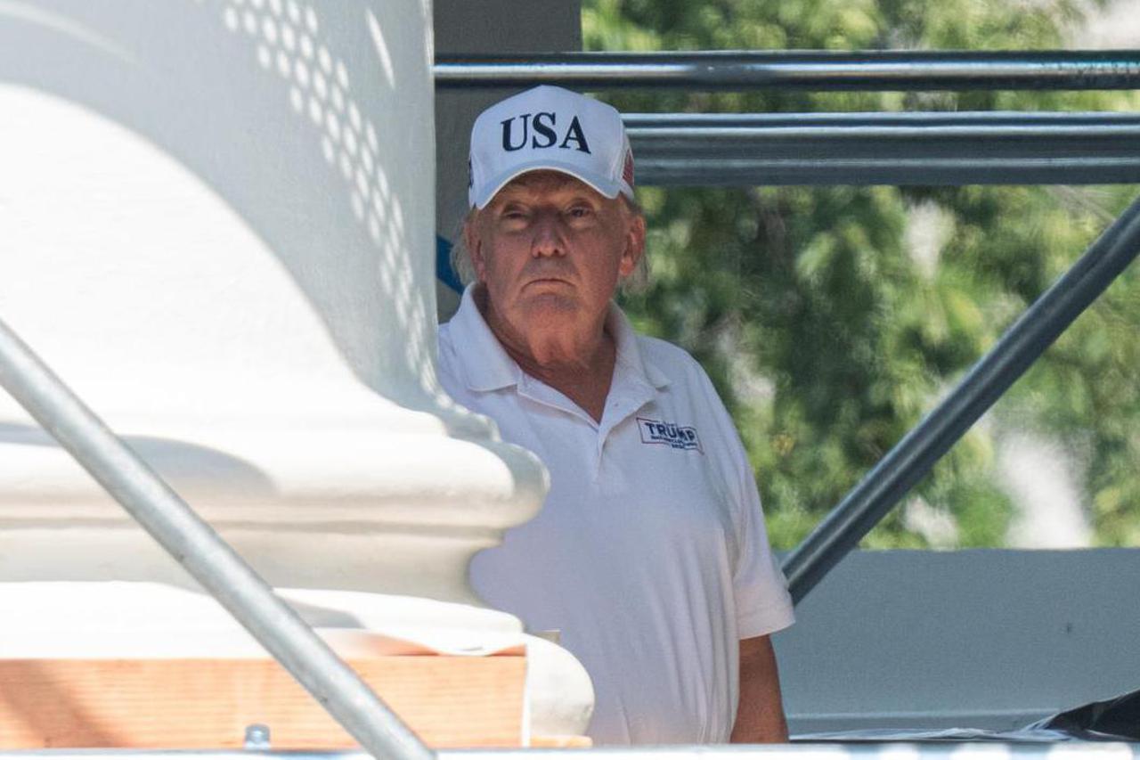 Trump Returns from a Golf Outing at his Club