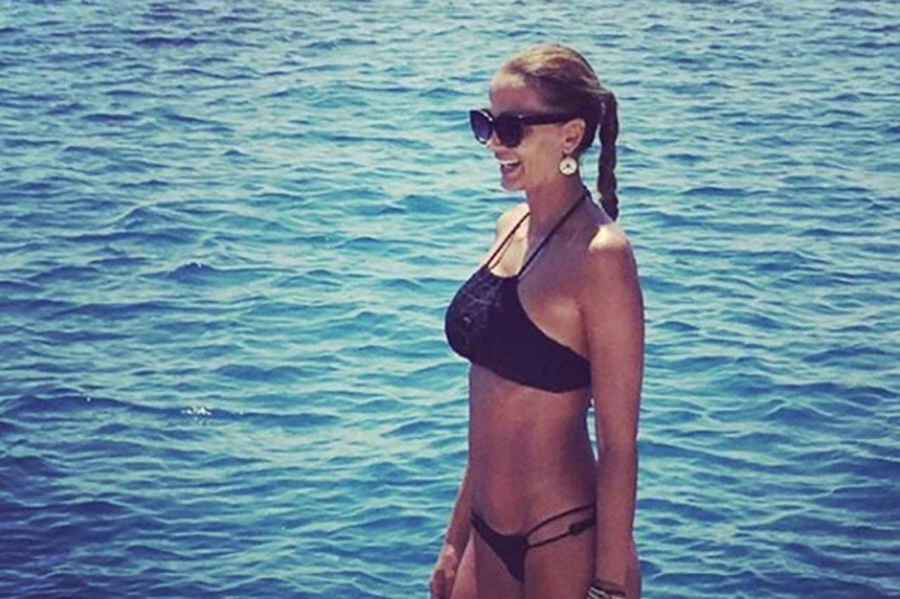 Grčka voditeljica i top model Aleka Kamila