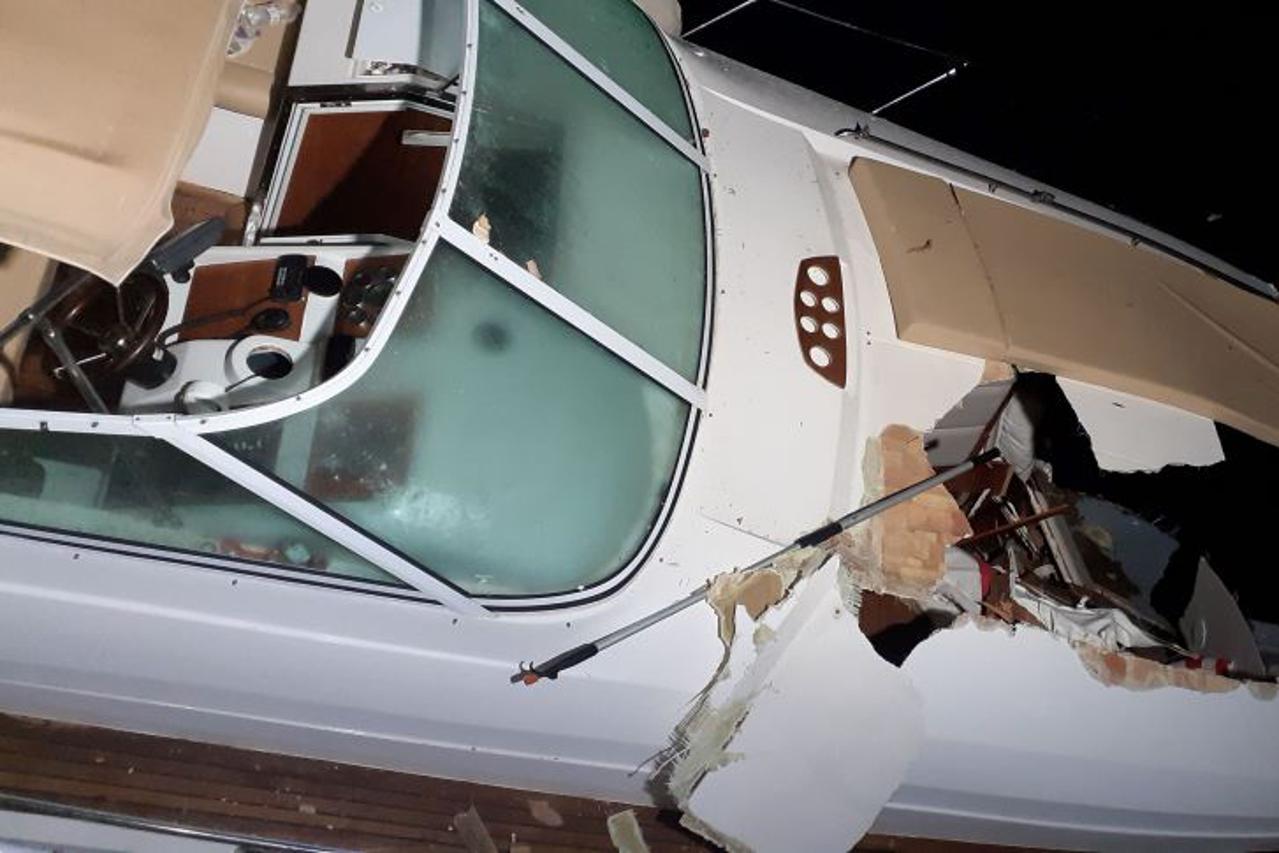 Pomorska nesreća u Hvarskom kanalu